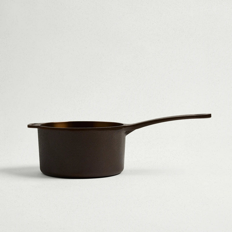 Load image into Gallery viewer, Smithey Ironware 1 Qt. Saucepan

