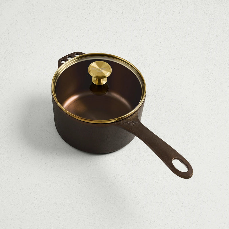 Load image into Gallery viewer, Smithey Ironware 1 Qt. Saucepan
