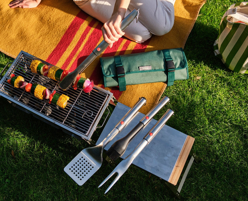Load image into Gallery viewer, Joseph Joseph GrillOut™ Black BBQ Silicone Basting Brush with Extending Handle
