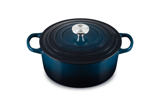 Le Creuset Round Dutch Oven 5 1/2 qt.