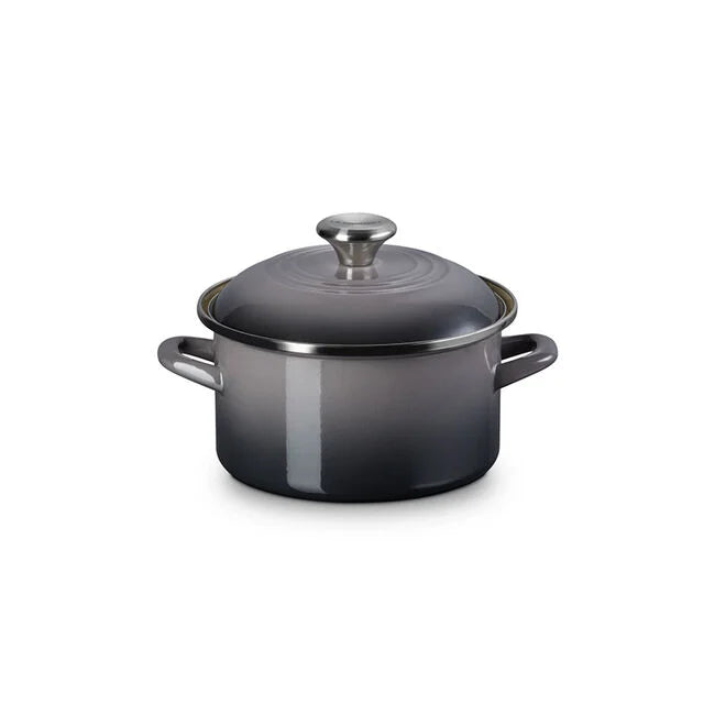 Load image into Gallery viewer, Le Creuset Traditional Petite Stockpot 3.8 qt.
