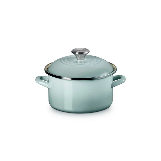 Load image into Gallery viewer, Le Creuset Traditional Petite Stockpot 3.8 qt.
