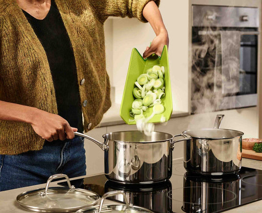 Joseph Joseph Chop2Pot™ Plus Folding Cutting Board