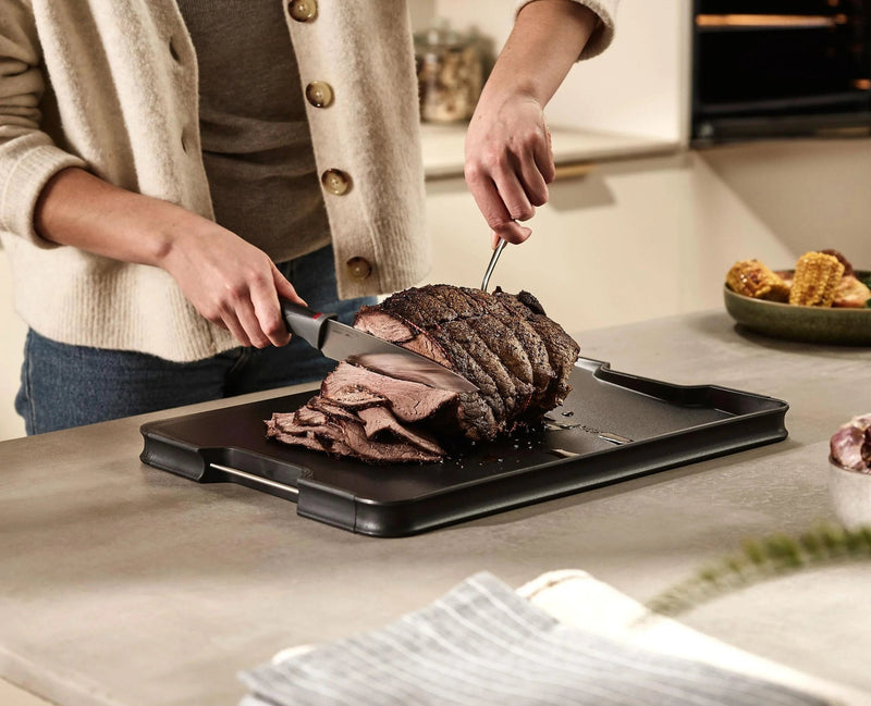Load image into Gallery viewer, Joseph Joseph Cut&amp;Carve™ Plus Multi-function Red Cutting Board
