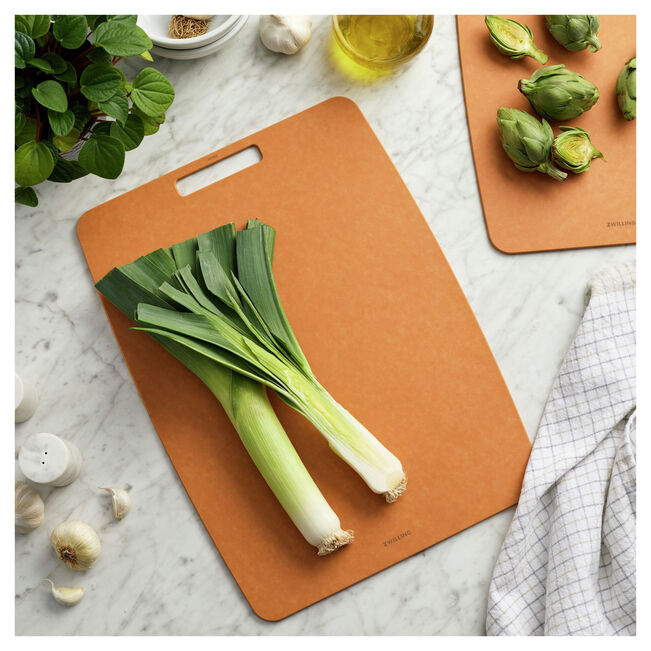 Load image into Gallery viewer, Zwilling Fiber Wood Cutting Board – 17.5" x 13"
