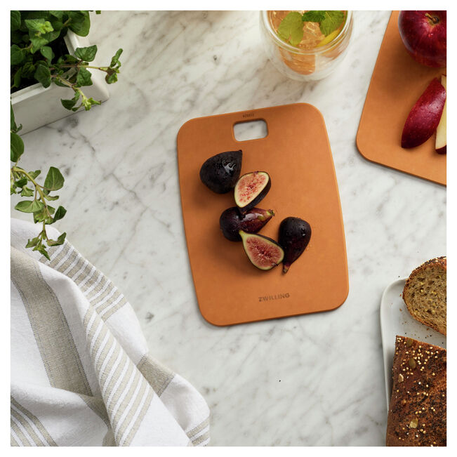 Load image into Gallery viewer, Zwilling Fiber Wood Cutting Board – 8" x 6"
