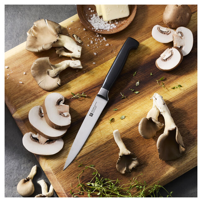 Load image into Gallery viewer, Zwilling Four Star 5" Utility Knife *Flash Sale
