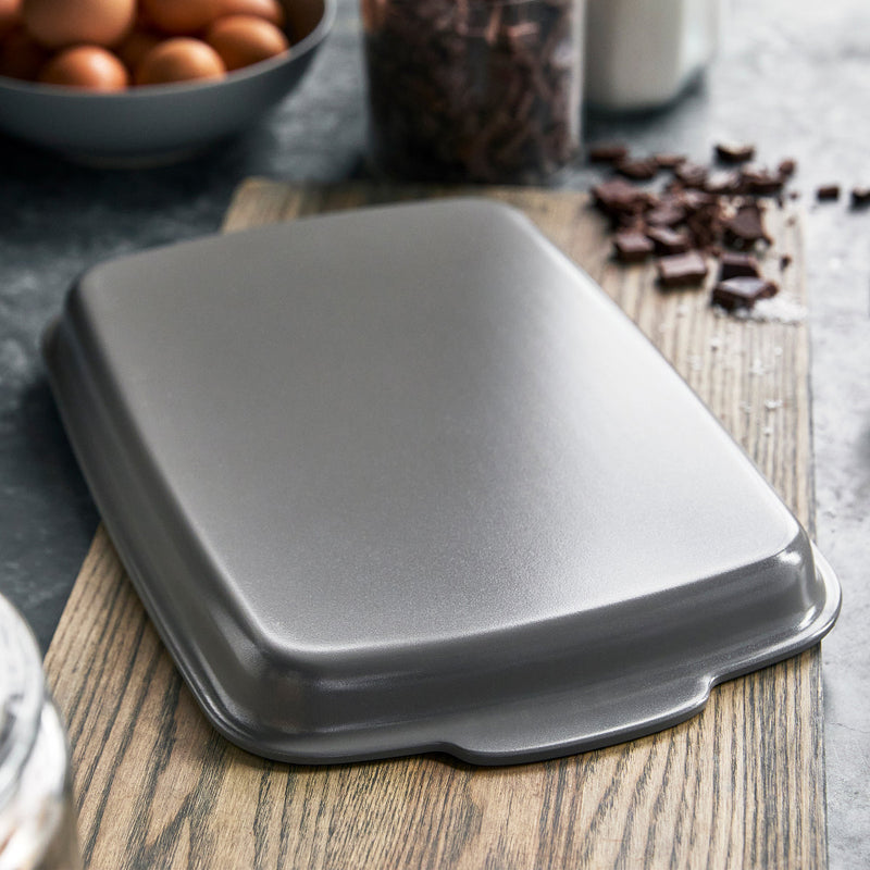 Load image into Gallery viewer, GreenPan Premiere Ovenware Ceramic Nonstick 13&quot; x 9&quot; Quarter Sheet Pan
