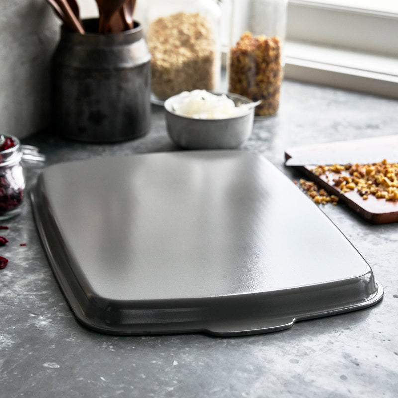 Load image into Gallery viewer, GreenPan Premiere Ovenware Ceramic Nonstick 18&quot; x 13&quot; Half Sheet Pan
