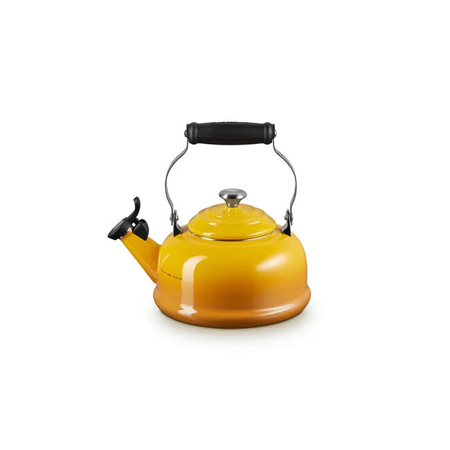 Load image into Gallery viewer, Le Creuset Classic Whistling Kettle

