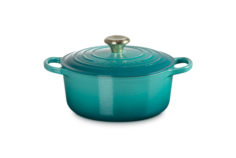 Le Creuset Round Dutch Oven 4 1/2 qt.