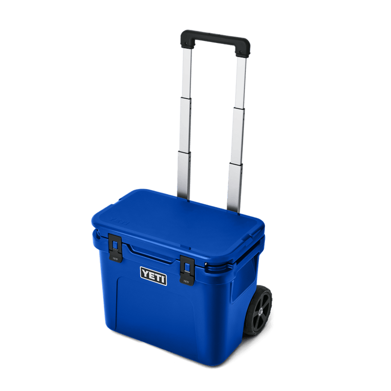 Load image into Gallery viewer, Yeti Roadie 32 Wheeled Cooler

