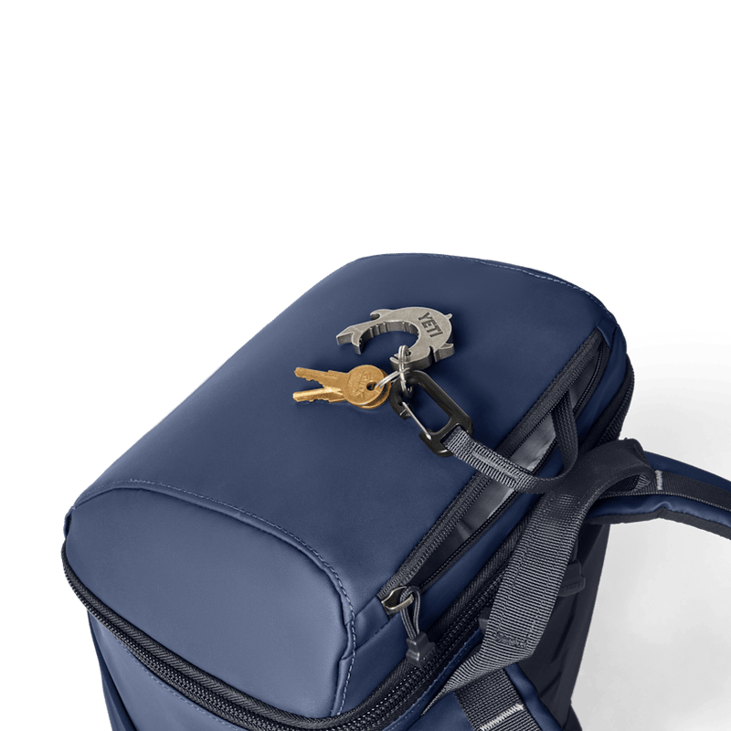 Load image into Gallery viewer, YETI Daytrip 20L Insulated Backpack
