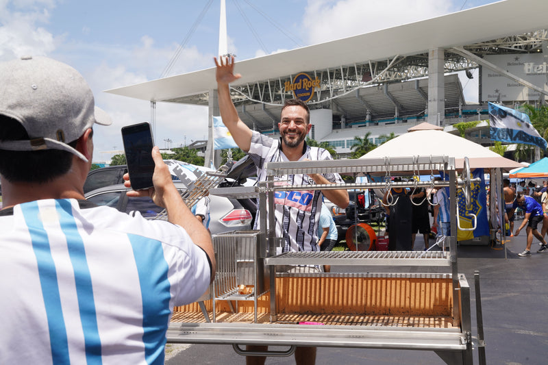 Load image into Gallery viewer, Tagwood Argentine Santa Maria Wood Fire &amp; Charcoal Gaucho Grill | BBQ06SS PARTIALLY ASSEMBLED
