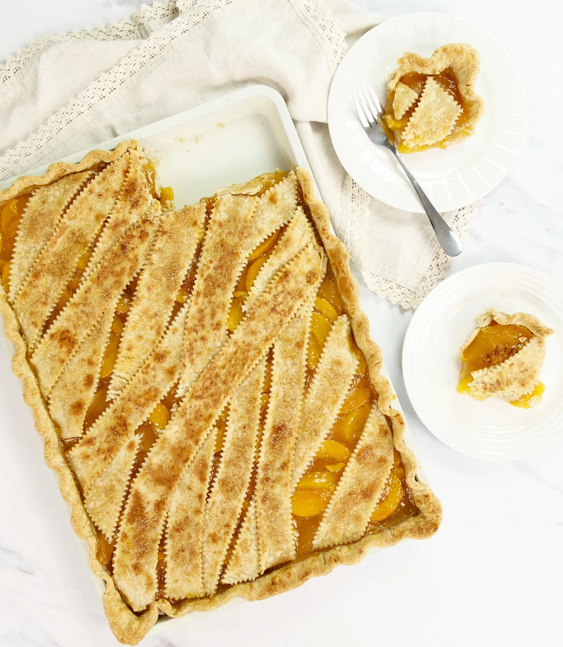 Load image into Gallery viewer, USA PAN Ceramic Nonstick Half Sheet Pan
