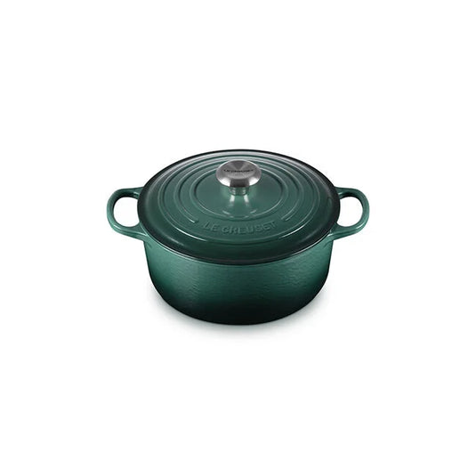 Le Creuset Round Dutch Oven 4 1/2 qt.