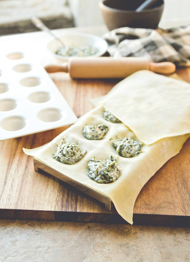Load image into Gallery viewer, Fox Run Jumbo Ravioli Maker
