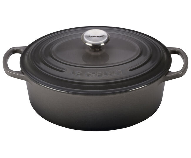 Load image into Gallery viewer, Le Creuset Oval Dutch Oven 2 3/4 qt.
