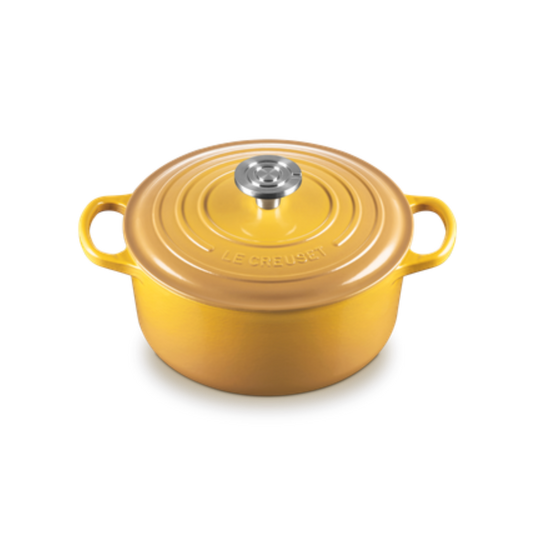 Le Creuset Round Dutch Oven 4 1/2 qt.