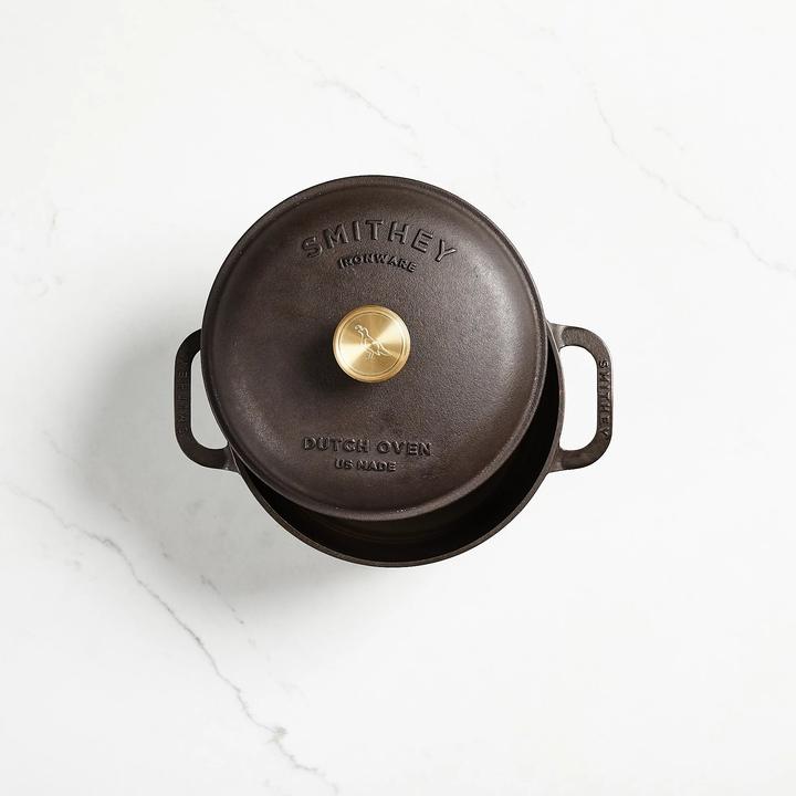 Load image into Gallery viewer, Smithey Ironware 5.5 Qt. Dutch Oven
