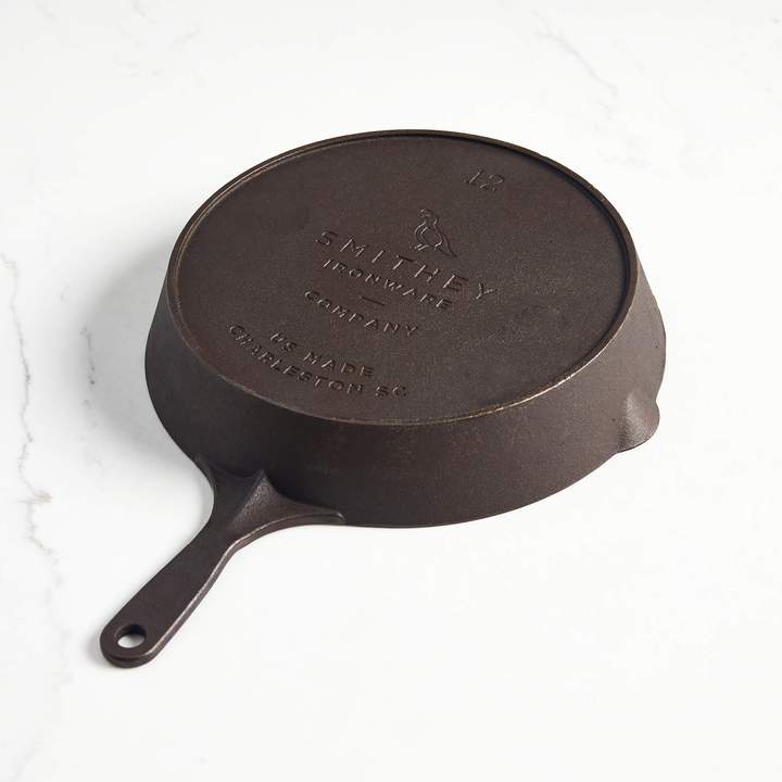 Load image into Gallery viewer, Smithey Ironware No. 12 Traditional Cast Iron Skillet
