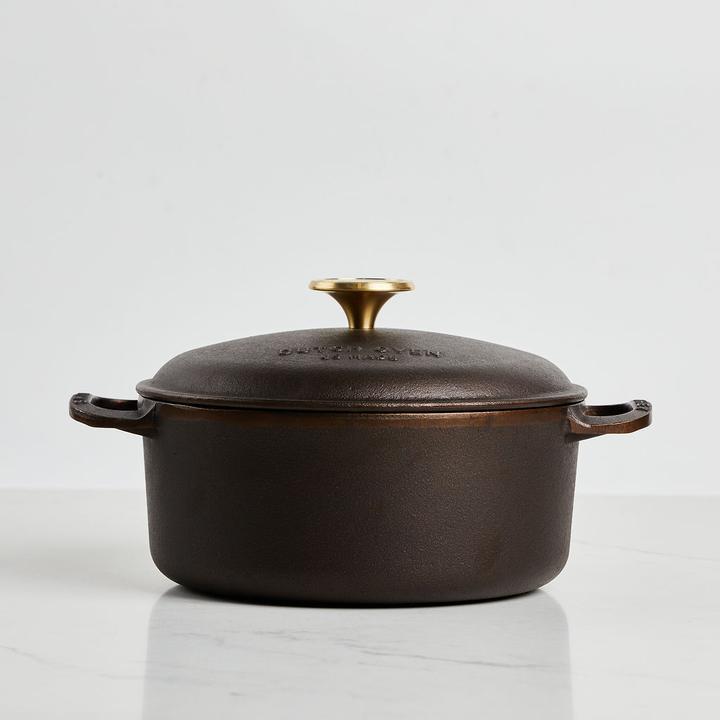 Load image into Gallery viewer, Smithey Ironware 3.5 Qt. Dutch Oven
