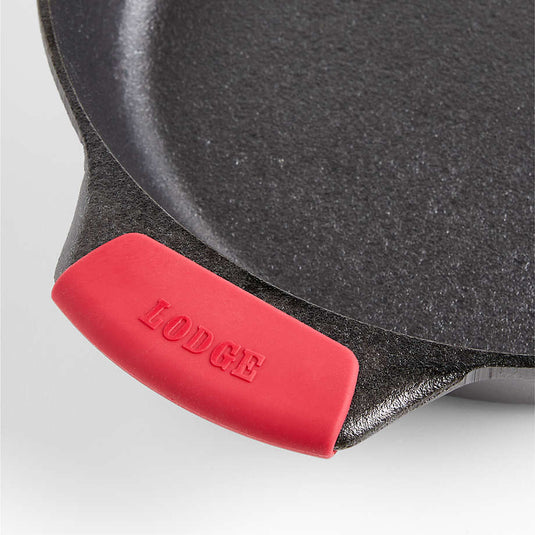  Lodge Cast Iron Skillet with Red Silicone Hot Handle