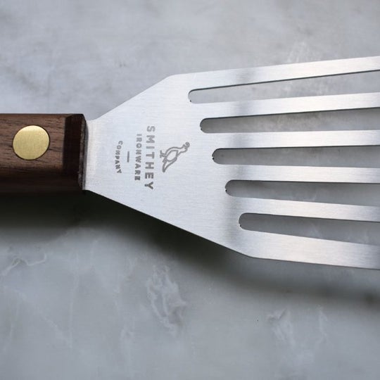 Load image into Gallery viewer, Smithey Ironware Spatula
